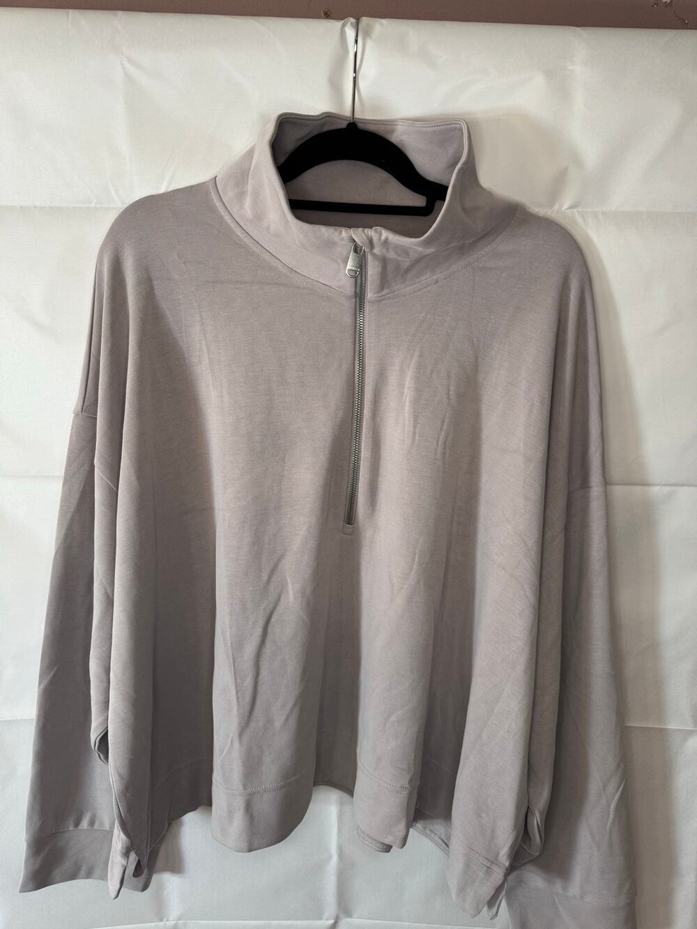 NWT 3XL Athleta Women’s Light Lilac 3/4 zip Sweatshirt